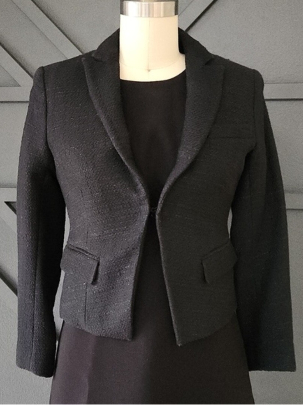 {Theory} cotton blend cropped tweed jacket size 0